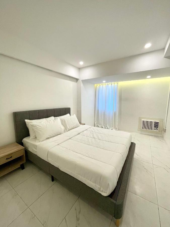 Burgundy Guest Suite Manila Kültér fotó
